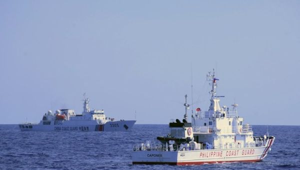 US backs Philippines call for China to respect law of the sea