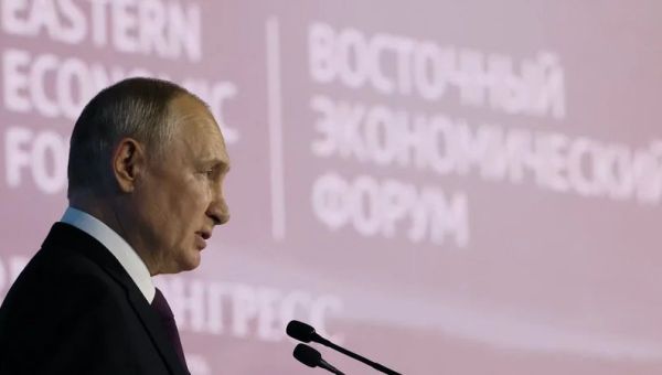 Putin praises Musk and defends Trump