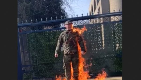 Man in Air Force uniform set himself on fire in front of Israeli embassy