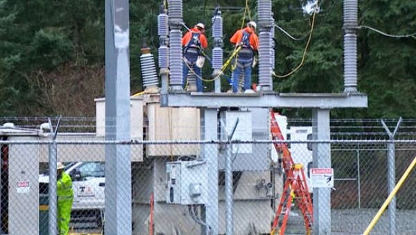 Four substations attacked in Washington state, leaving thousands without power