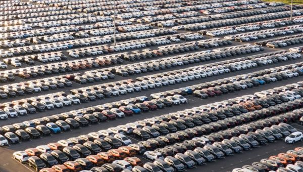 Trump Slightly Eases Car Tariffs - Kelley Blue Book