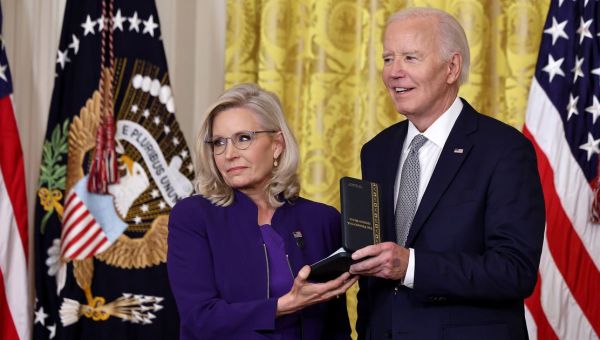 Cheney among 20 honored by Biden