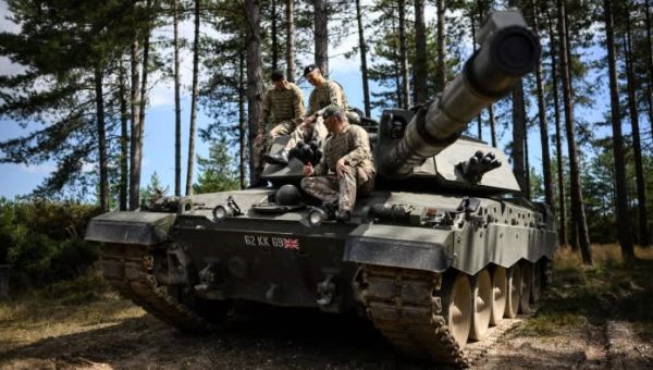 German arms group to build gun barrels in UK as defence links deepen