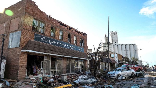 At least 5 dead after tornadoes hit the South; thousands without power after severe storms
