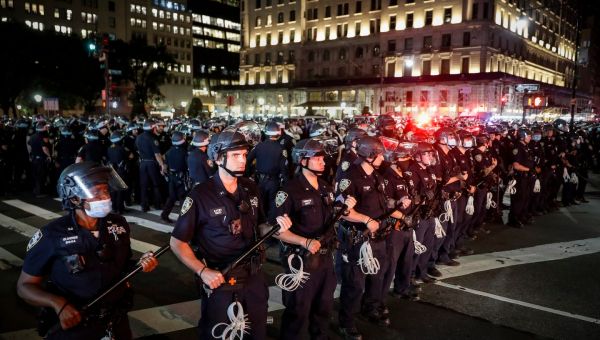 NYC to pay $21,500  —  per person  —  to protesters ‘kettled’ by police