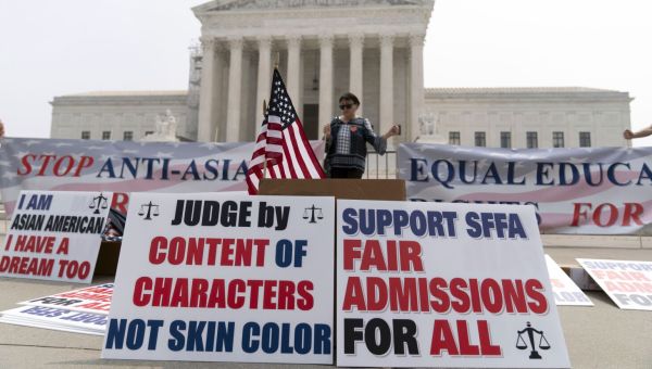 Supreme Court strikes down affirmative action at U.S. colleges