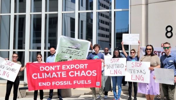 Fossil Fuel Speculators — Not Consumers — Would Win Big From LNG Exports: Report