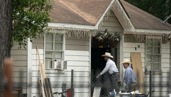 Authorities offer $80k reward to find Texas shooting suspect
