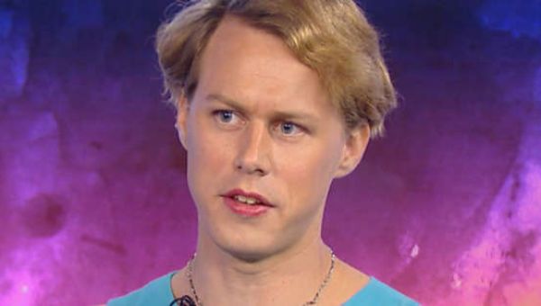 Johns Hopkins doctor and Army doctor spouse charged with conspiring to give U.S. soldiers’ medical info to Russia