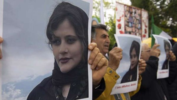 Iranian activists call for three-day strike and new demonstrations on Wednesday in Tehran