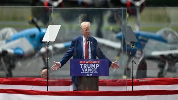 Blaine Holt to Newsmax: Trump's Life 'Still in Danger as We Speak'