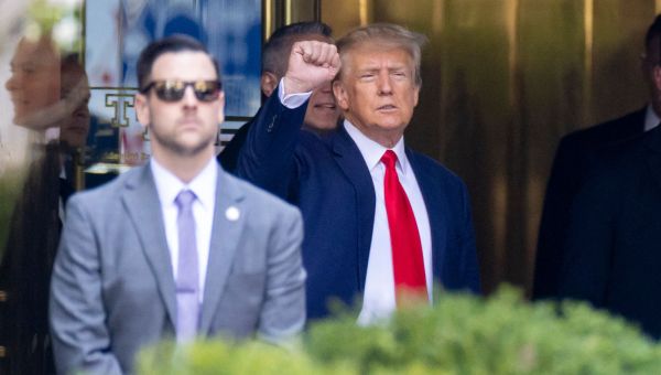 Trump arrives at New York court ahead of arraignment