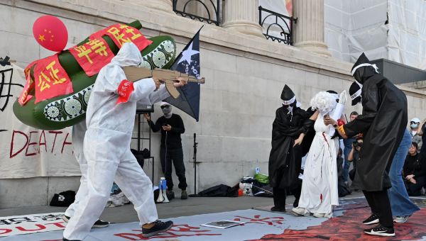 Young overseas Chinese mark 1989 Tiananmen Square massacre
