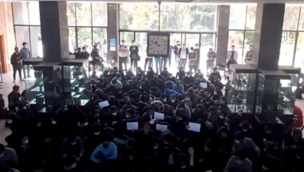 Iranian Protesters Mark 40 Days of Mourning for Mahsa Amini