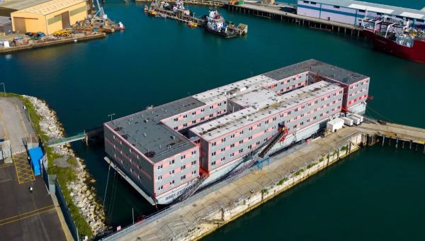 Labour would also use barges to house asylum seekers temporarily, says Stephen Kinnock