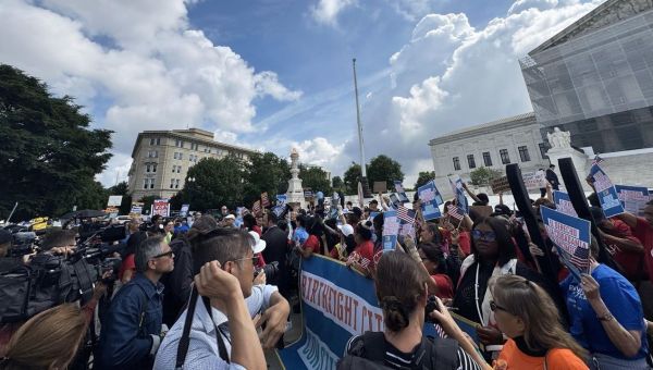 LI mother travels to nation’s capital for Supreme Court hearing on birthright citizenship