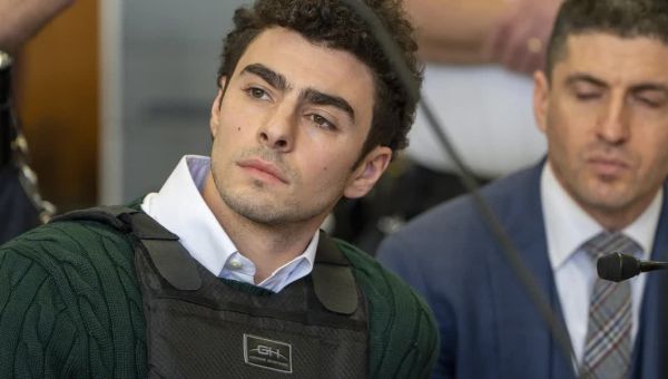 Luigi Mangione’s lawyers look to block death penalty, accuse Trump DOJ of ‘political stunt’