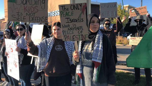 Shot fired, pepper spray used as tensions erupt at pro- and anti-Israel rallies in Skokie Sunday
