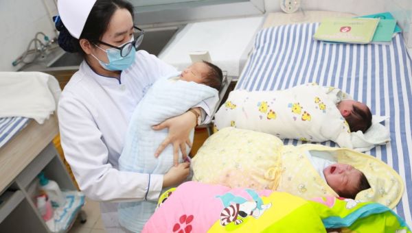 China’s population declines for the first time in 60 years