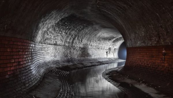 At least 5 dead after torrential rains washed away a Moscow tour group exploring the city’s underground sewers
