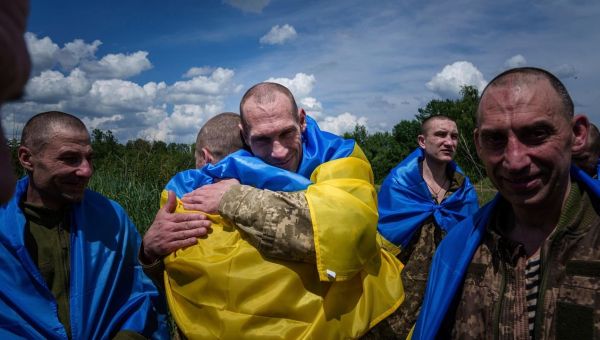 Russia, Ukraine exchange POWs for first time in months; bodies of fallen also swapped