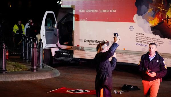 Driver arrested, Nazi flag seized after truck crashes into barrier near White House