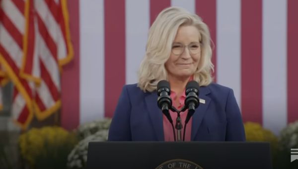 Biden Giving Liz Cheney A Fancy Medal Today, So That'll Make Trump's Butt Itch