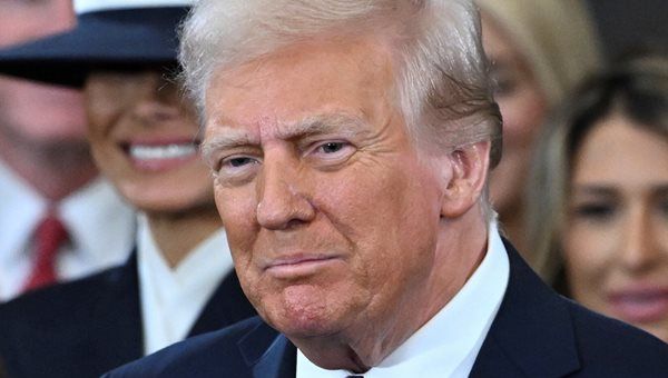 Trump Optimistic After Talk With SKorea Acting President