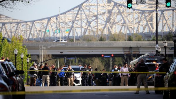 5 people are dead and 6 are injured after a shooting in downtown Louisville