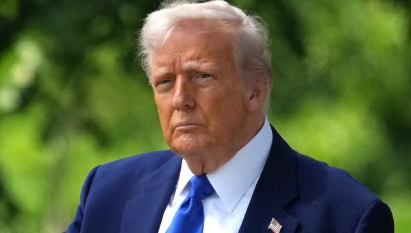 Supreme Court asks tough questions of federal government in birthright citizenship case