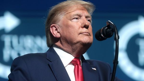 Would-Be Donald Trump Assassin Aimed Gun at Officer, Prompting Security Probes: Report – EconoTimes