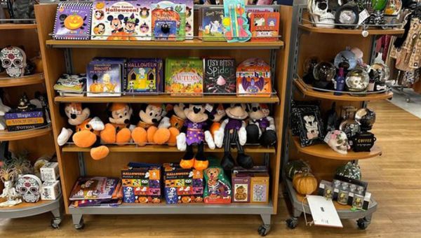 Fox News @ Night Img