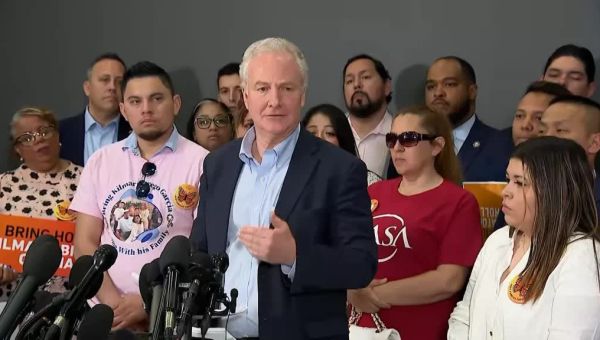 U.S. Sen. Chris Van Hollen provides update after returning from trip to El Salvador