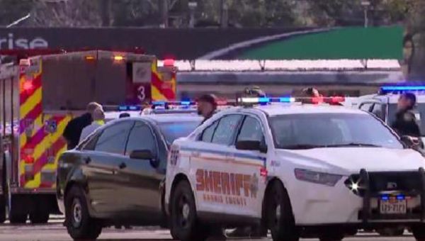 Female suspect fatally shot after shooting at Joel Osteen’s Lakewood Church