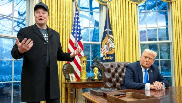 Trump Administration Asks US Supreme Court to Halt DOGE Discovery