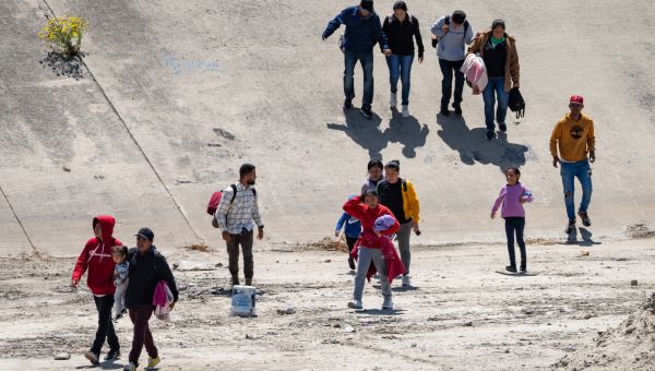 IN-DEPTH: Thousands of Migrants Released Into Southern California as Title 42 Expires