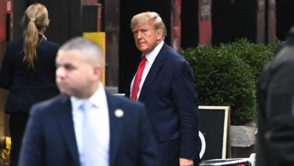 Judge Reverses Pause on Trump Gag Order in Federal Election Case