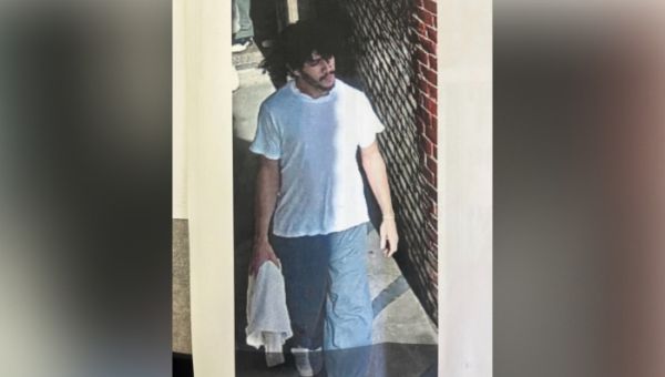 Pennsylvania State Police Take Over Hunt for Escaped Murderer as Mom Urges Him to Surrender