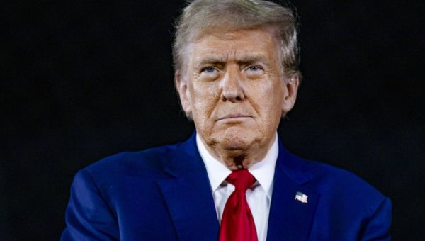 Trump Visits Southern Georgia With Fuel and Aid, Gets Briefed on Helene Damage