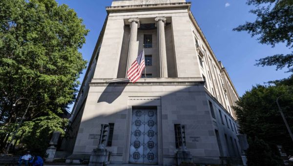 Aide to California Politician Arrested, Charged With Conspiring With Chinese Spy to Infiltrate US Politics