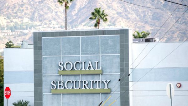 DHS Investigates Los Angeles for Allegedly Providing Federal Benefits to Illegal Immigrants