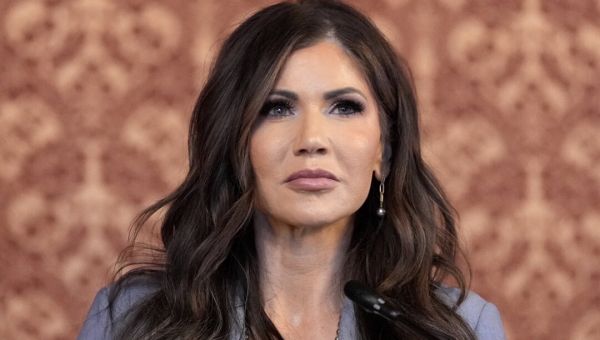 Suspect Arrested for Allegedly Stealing DHS Secretary Noem's Purse