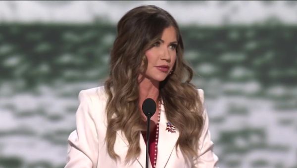 Suspect in Homeland Security Secretary Kristi Noem’s purse theft is charged in federal court – Boston News, Weather, Sports | WHDH 7News