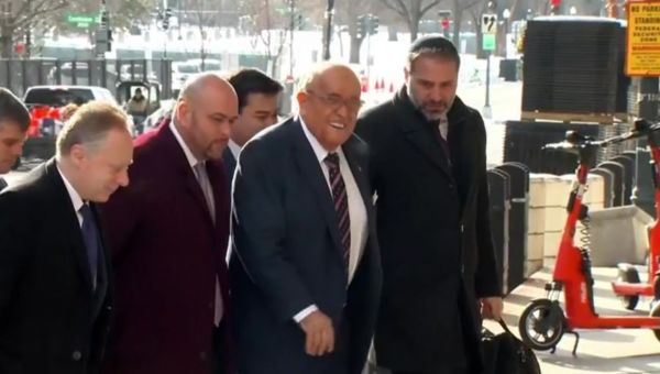 Giuliani settles legal fight with former Georgia election workers, agrees to stop defaming them – Boston News, Weather, Sports | WHDH 7News