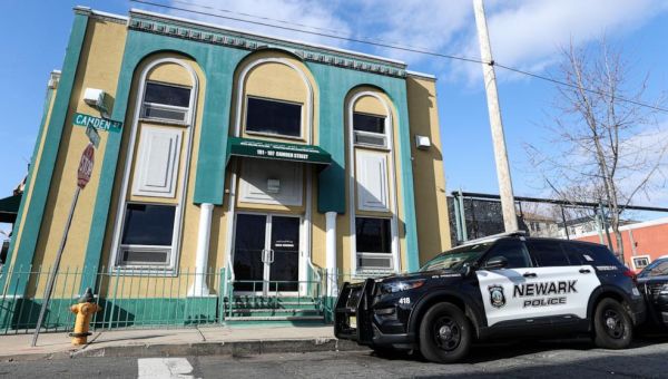 Imam dies after shooting outside mosque