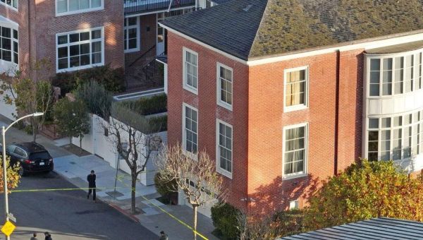 Paul Pelosi answered door when police arrived, then walked back toward his assailant and away from officers, didn’t tell cops he was in danger: NBC News