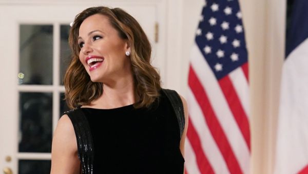 Jennifer Garner and her daughter are twinning at White House state dinner