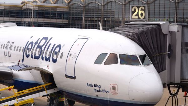 In a First, Feds Fine JetBlue for Chronically Delaying Flights