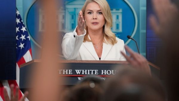 Watch: Karoline Leavitt Briefs New Media Members at White House