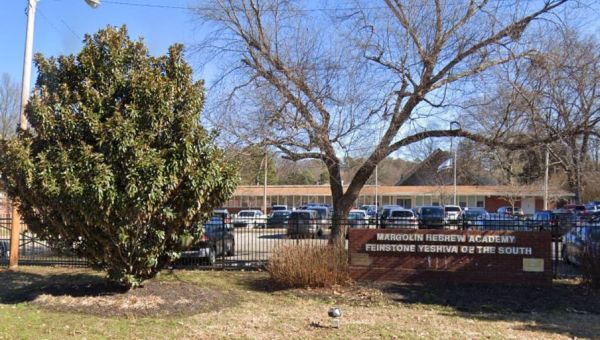 Memphis police shoot gunman who opened fire outside Jewish school, thwarting ‘potential mass shooting’